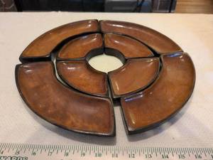 lot 39 image: Mid-Century Modern Wooden Divided Serving Platter