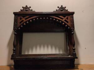 lot 61 image: Vintage Hanging Wooden Wall Shelf and Mirror (mirror needs replaced)