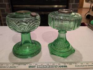lot 66 image: Green Glass Aladdin Lamp Based with Swirl Pattern