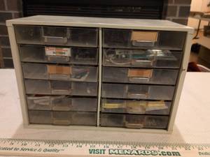 lot 72 image: Multi-Drawer Storage Unit with SewingCraft Supplies