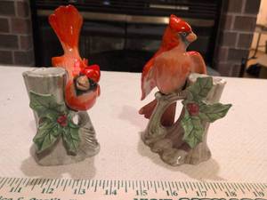 lot 73 image: Cardinal Bird Holly Candle Holder