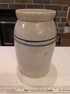 lot 158 image: American Blue Striped Stoneware Butter Churn