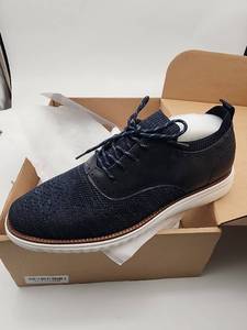 lot 56776 image: Mens casual dress shoes navy blue size 11