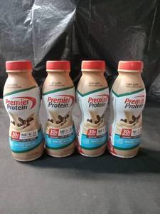lot 2516 image: Premier Protein Nutritional Shake - Cafe Latte - 11.5 fl oz Bottle 4 pack
