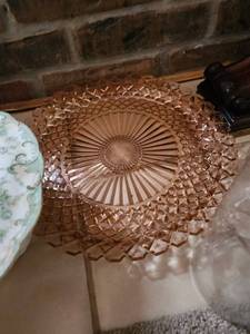 lot 520 image: Pink Depression Glass Serving Plate