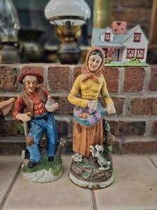 lot 521 image: Pair of Hand-Painted Porcelain Country Life Figurines