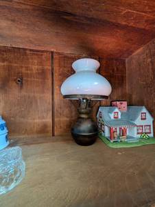 lot 717 image: Colonial House Oil Lamp with Milk Glass Shade