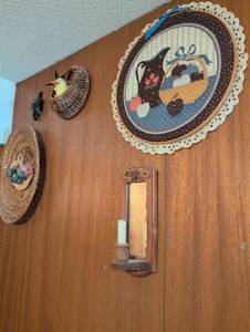 lot 3139 image: Country Kitchen Wall Decor Collection