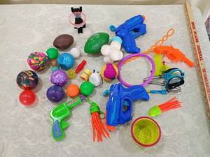 lot 6 image: Mixed Toy Lot - Water Guns, Balls and Games 38 small toys