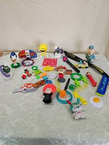 lot 12 image: Mixed Toy Lot - Fast Food Premium Toys Collection