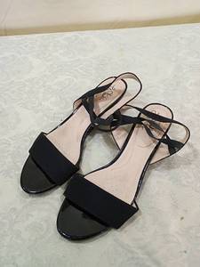 lot 50 image: Life Stride Black Strappy Sandals size 10m