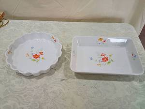 lot 57 image: Floral Porcelain Serving Set - Round Quiche Dish and Square Platter