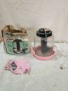 lot 61 image: Red Line Electric Vaporizer and Humidifier