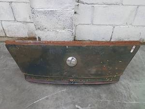 lot 102 image: 1930s Ford Model A Gas Tank