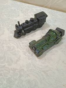 lot 133 image: Avon Glass Train Engine Decanters