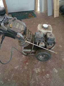 lot 142 image: Honda Powerstroke Gas Pressure Washer project only know it has compression
