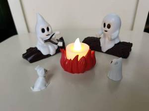lot 8905 image: Auetrcls Ghost Campfire Gathering Night Light - Halloween Spooky LED Glowing Campfire Nightlight Lamp - Halloween Decorations Decor