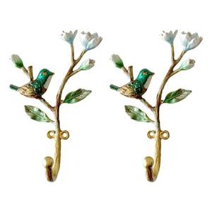 lot 2703 image: Pewery Vintage Bird Shaped Decorative Wall Hooks Rack Hangers for Hanging Clothes Coats Towels Keys Hats, 2 Pack Antique Metal Mounted Wall Hook