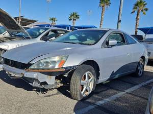 lot 28 image: 2003 Honda Accord - SILVER