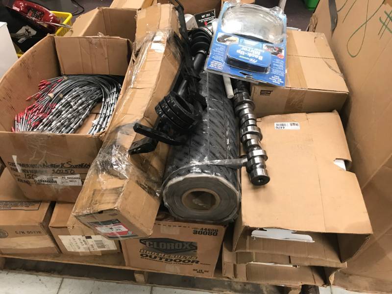 lot 9000 image: Pallet of Commercial and Industrial Items