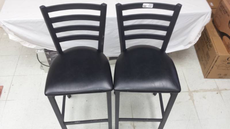 lot 9034 image: Pair of Padded Barstools
