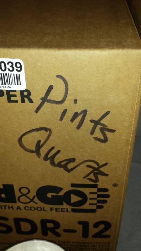 lot 9039 image: Open Box of Pint Quarts