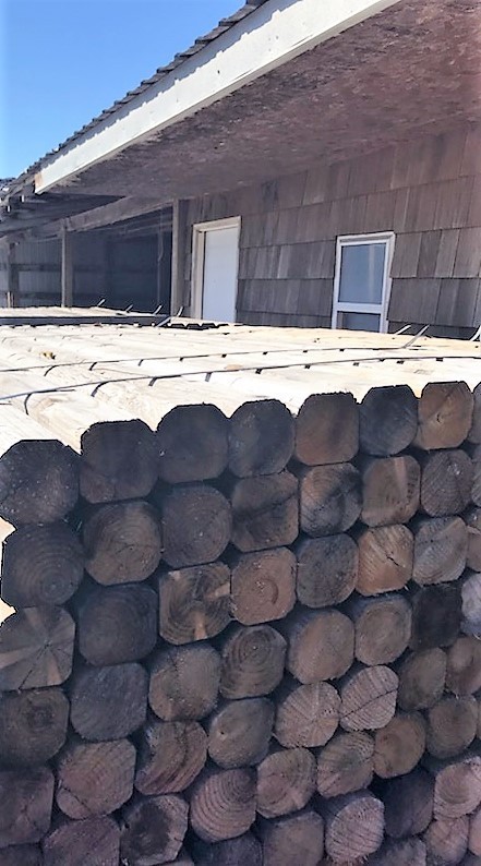 lot 20006 image: (117)Landscaping Timbers 4 x 4 x 8 Bundle Forklift Avail Offsite Alt Pickup
