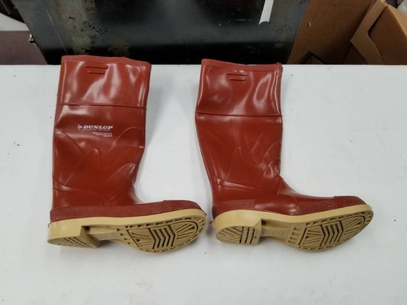 lot 10180 image: Steel Toe Steel Shank Protective Boots Sz M 7  W 9