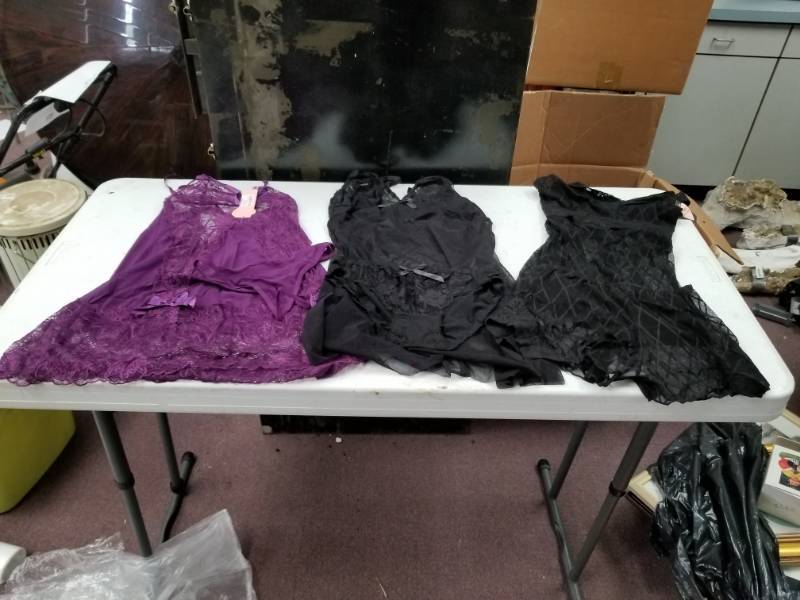 lot 10188 image: Lot of 3 Cocktail Dresses Size M
