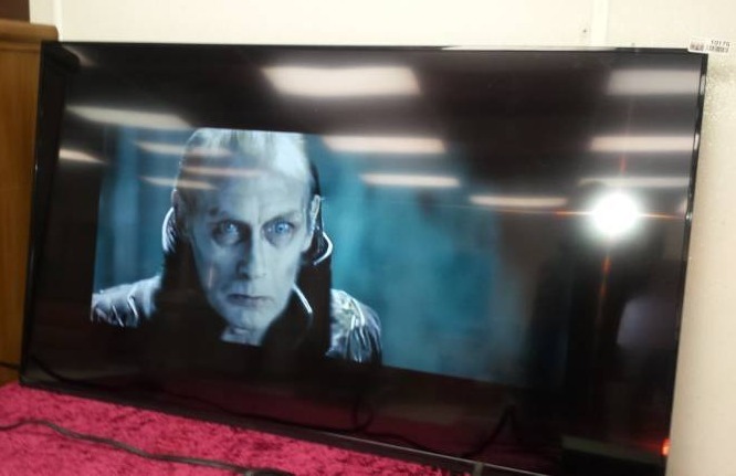 lot 101 image: Vizio 60 E60-C3 LED Smart HDTV 1080p
