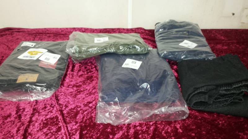 lot 10267 image: 9xl Pants Lot