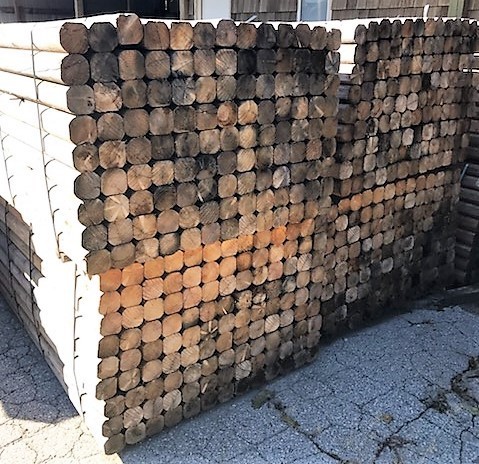 lot 19999 image: (117)Landscaping Timbers 4 x 4 x 8 Bundle Forklift Avail Offsite Alt Pickup