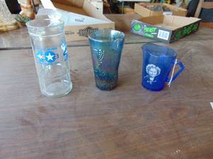 lot 3289 image: Shirley Temple - Blue Carnival Glass and Airforce Glasses