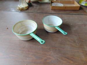 lot 3298 image: Pair of Enamelware Pans -