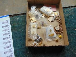 lot 3334 image: Selection of Costume Jewelry - Pins and More