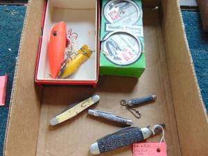 lot 3340 image: Daisy Forearm - Pocket Knives - Vintage lures