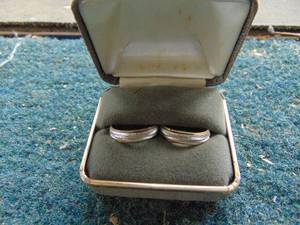 lot 3341 image: Pair of Rings - Mens 