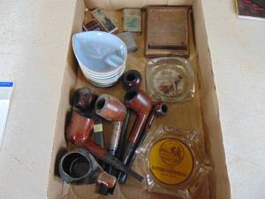 lot 3348 image: Tobacco Pipes - Ashtrays and more