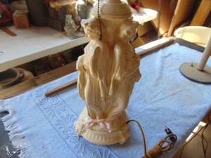 lot 3432 image: SR Co. 1921 table lamp