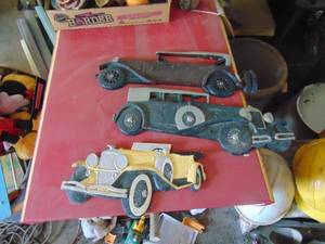 lot 3470 image: Metal Car Wall decor