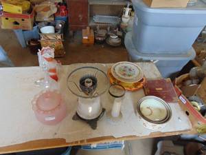 lot 3476 image: contents of tabletop - this will be boxed up already at pick-up