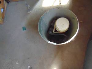 lot 3484 image: Metal Trashcan with Contents - thermos - Meat Grinder
