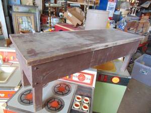 lot 3496 image: Primitive Bench