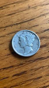 lot 10 image: 1941-D Mercury Dime US Silver Coin 90% Silver