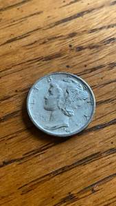 lot 14 image: 1944-S Mercury Dime US Silver Coin 90% Silver