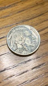lot 22 image: 1937 Buffalo Indian Head Nickel US Coin Full Date
