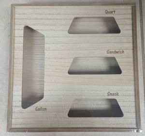 lot 152 image: Food Storage Bag Organizer