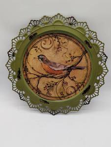 lot 4010 image: Decorative Bird Plate  Vintage Style Songbird Design, Lace Edge Frame