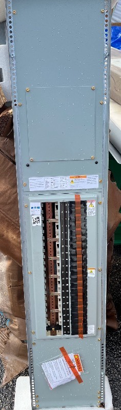 lot 8 image: Eaton PoW-R-Line Xpert PRL1X Panelboard - Professional Quality - Never been Used - No box Retails $1500