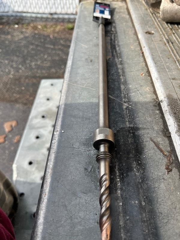 lot 256 image: Bosch SDS-Plus Extension for SPEEDCORE Thin-Wall Core Bit 17
